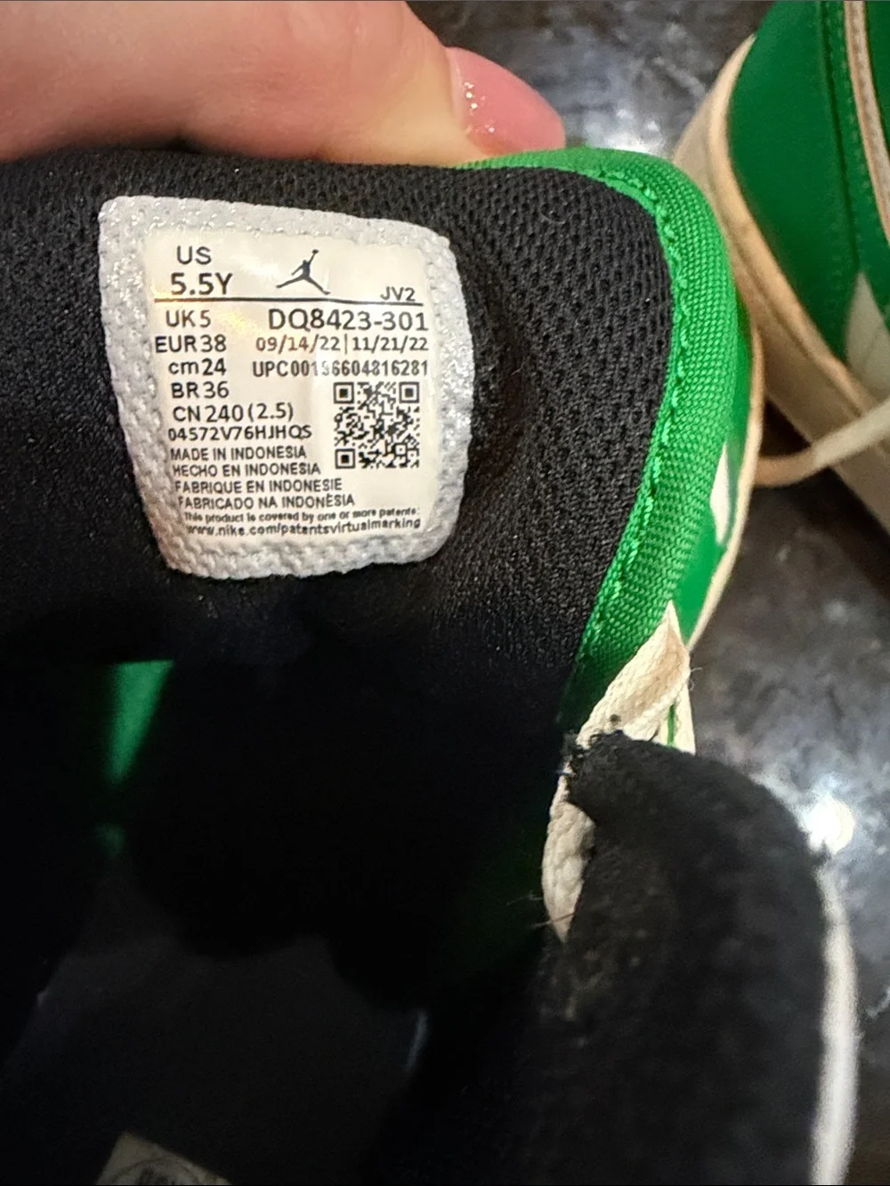 Nike stylish mid